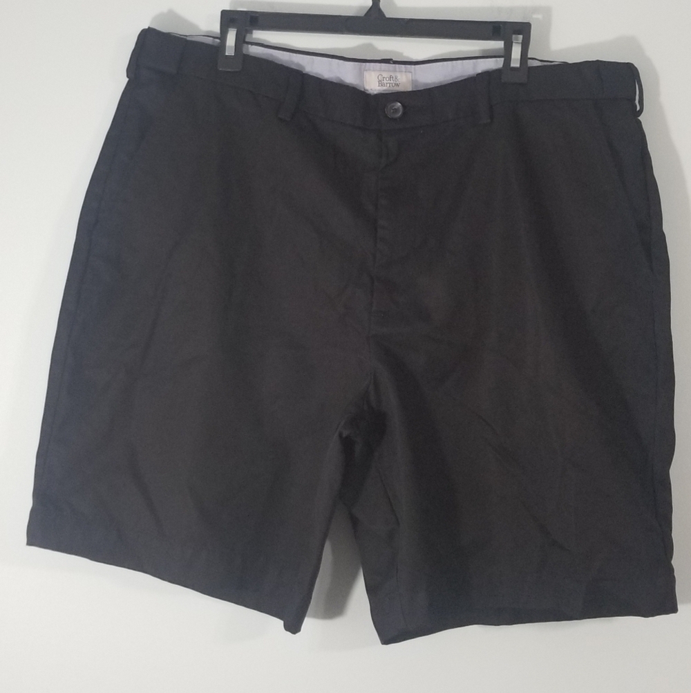 Croft and Barrow Black Dress Shorts. 4 Pockets. Mens Size Waist 40" Inseam 8.5"
